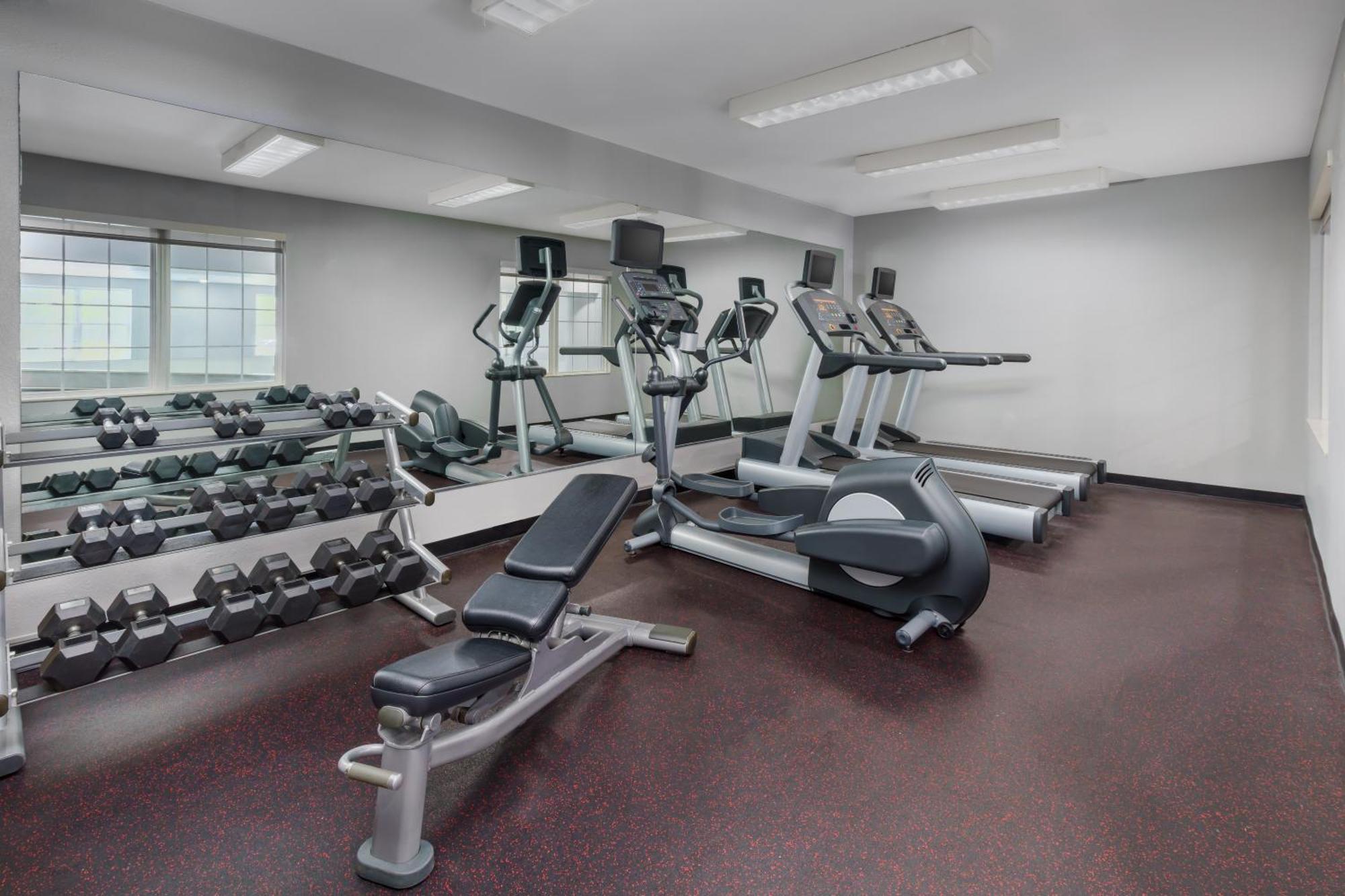 Towneplace Suites Manchester-Boston Regional Airport Экстерьер фото