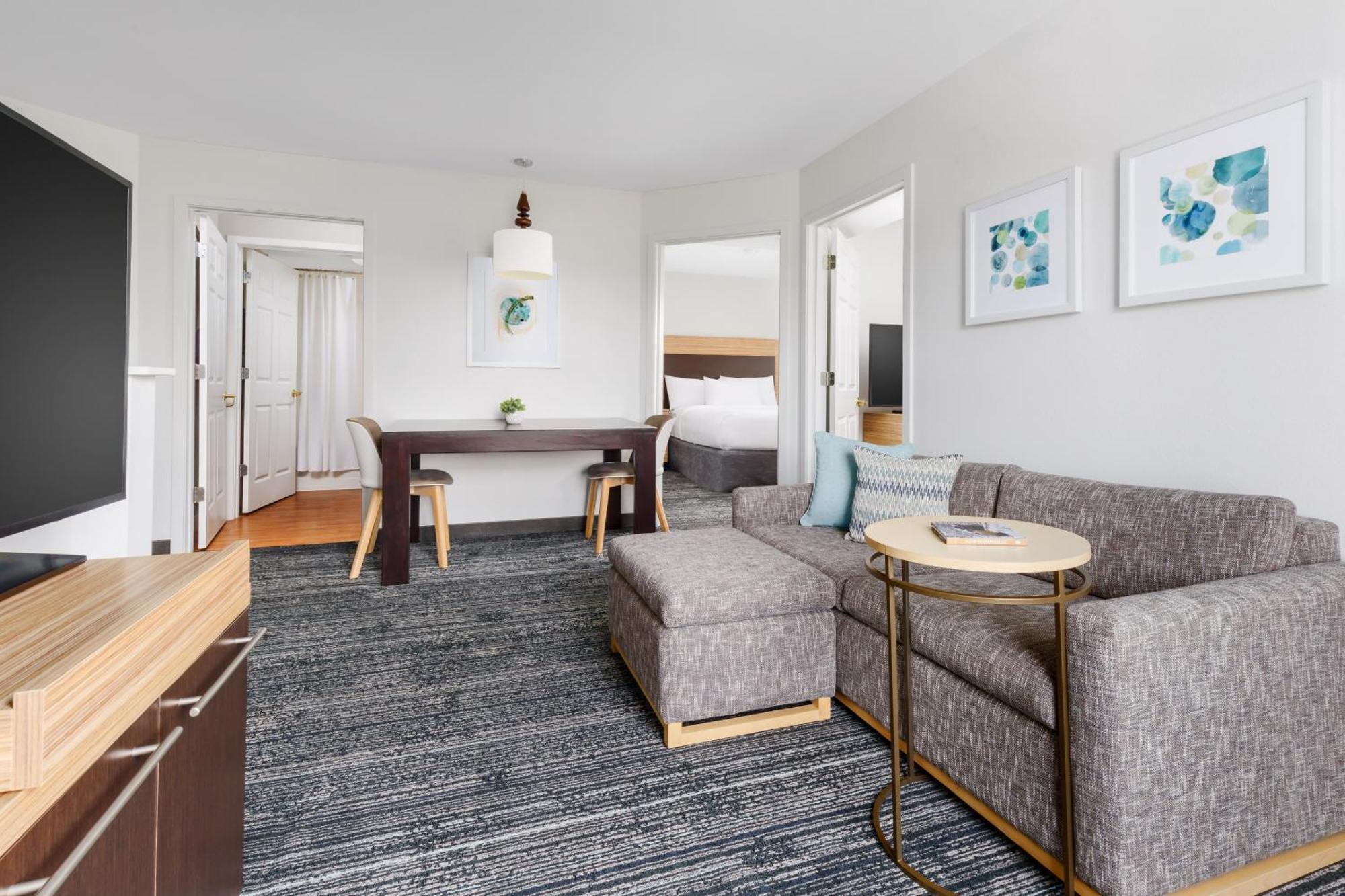 Towneplace Suites Manchester-Boston Regional Airport Экстерьер фото