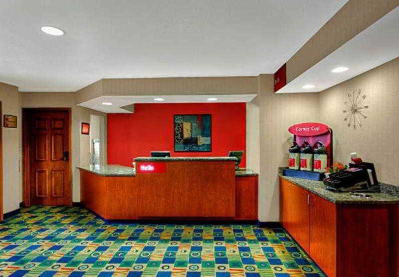 Towneplace Suites Manchester-Boston Regional Airport Интерьер фото